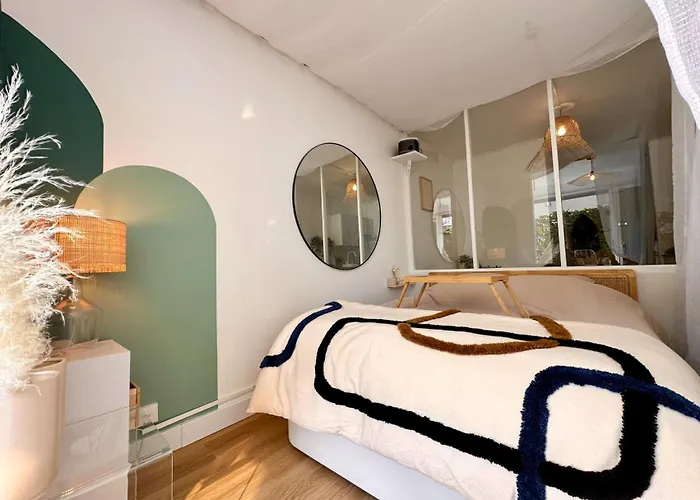Super Mini Loft Avec Cinema Et Jardin - Cap D'agde *