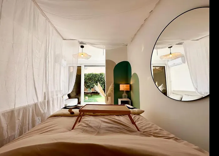 Super Mini Loft Avec Cinema Et Jardin - Cap D'agde Daire Agde